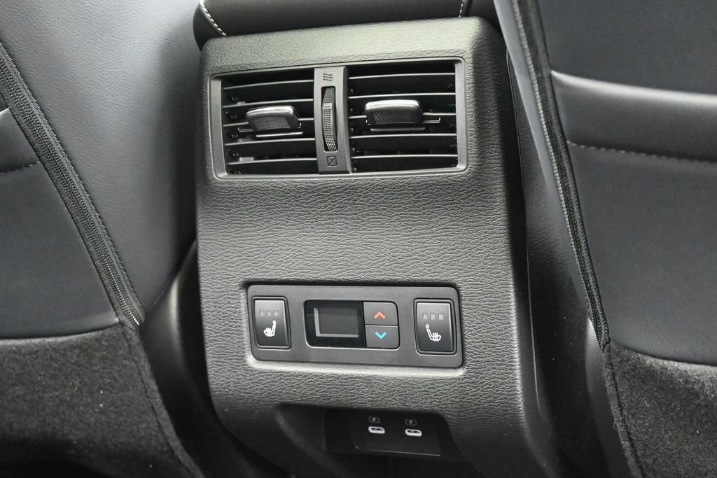 New 2026 Mitsubishi Outlander SEL FWD image 45