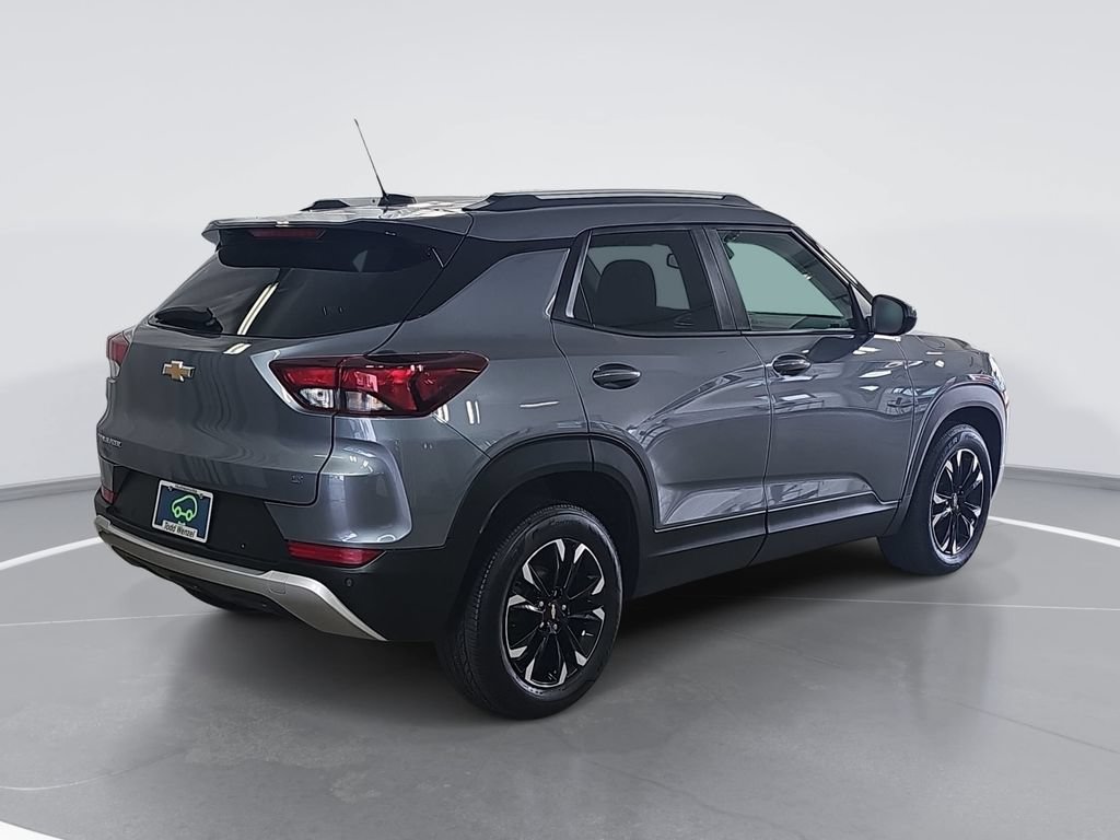 Certified 2021 Chevrolet TrailBlazer LT w/ Convenience Package FWD image 3