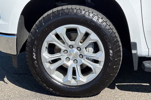Used 2023 Chevrolet Silverado 1500 LTZ AWD/4WD image 47