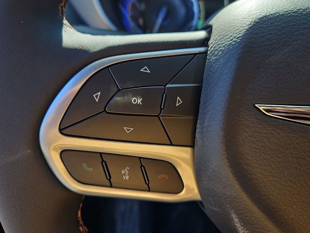 New 2026 Chrysler Pacifica Pinnacle image 23