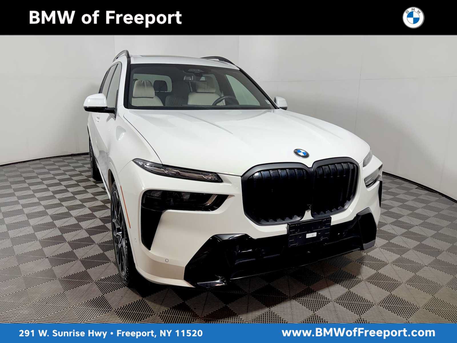 Used 2026 BMW X7 xDrive40i w/ M Sport Package AWD/4WD image 1