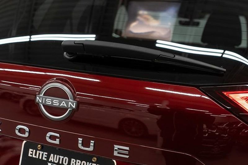 Used 2023 Nissan Rogue Platinum w/ Platinum Premium Package image 46