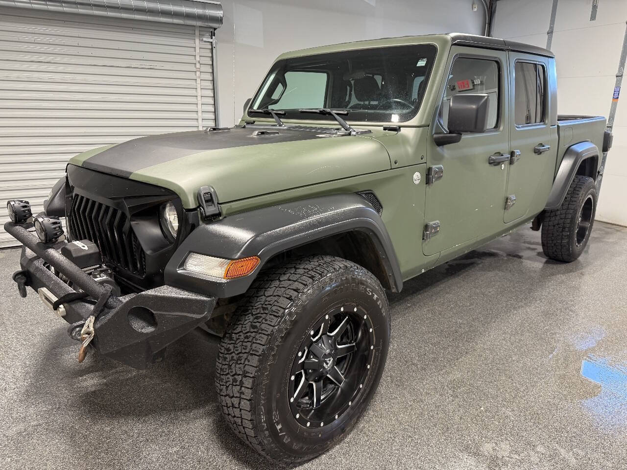 Used 2020 Jeep Gladiator Sport w/ Quick Order Package 24S AWD/4WD image 3