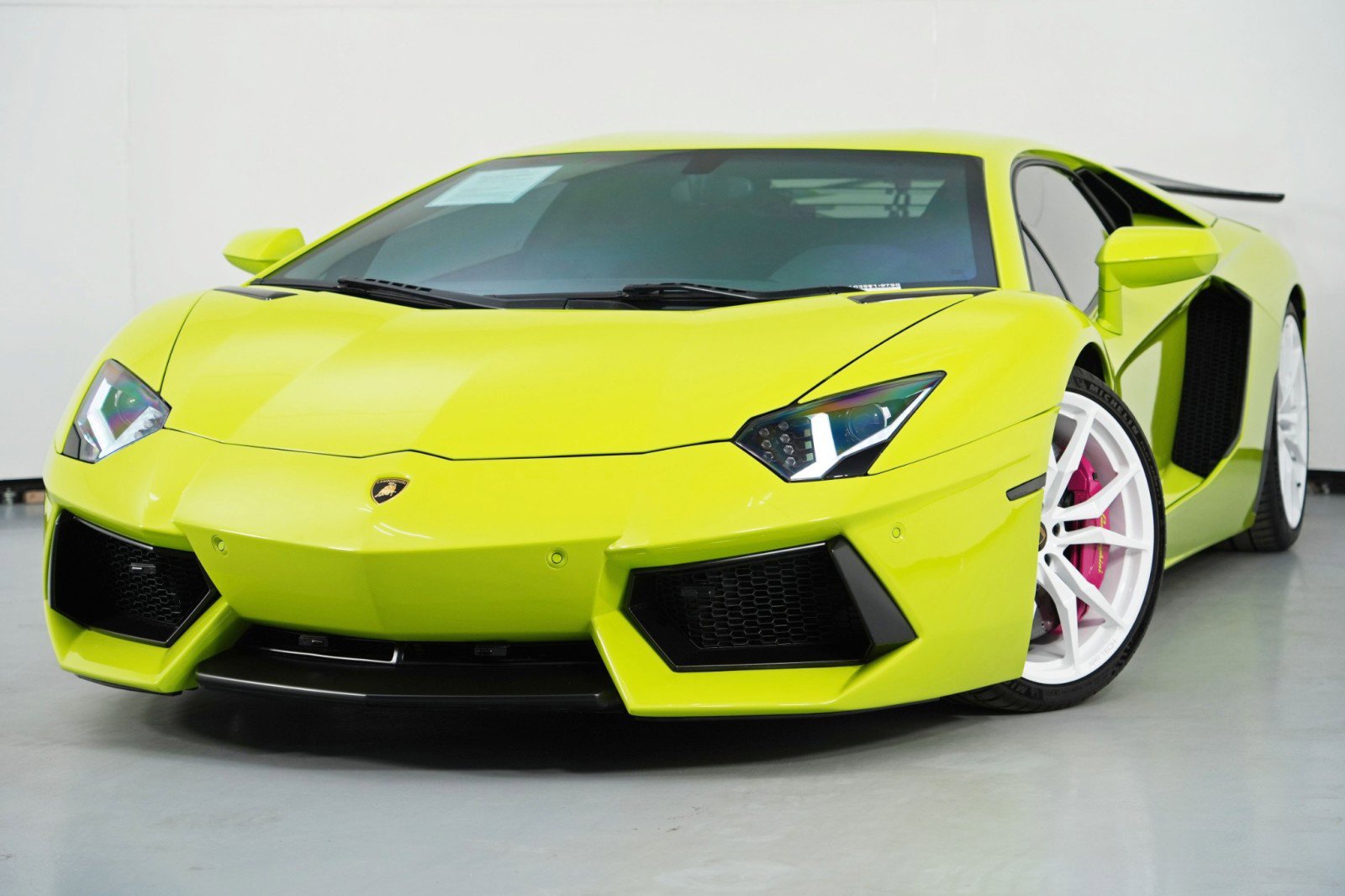 Used 2015 Lamborghini Aventador LP 700-4 image 3