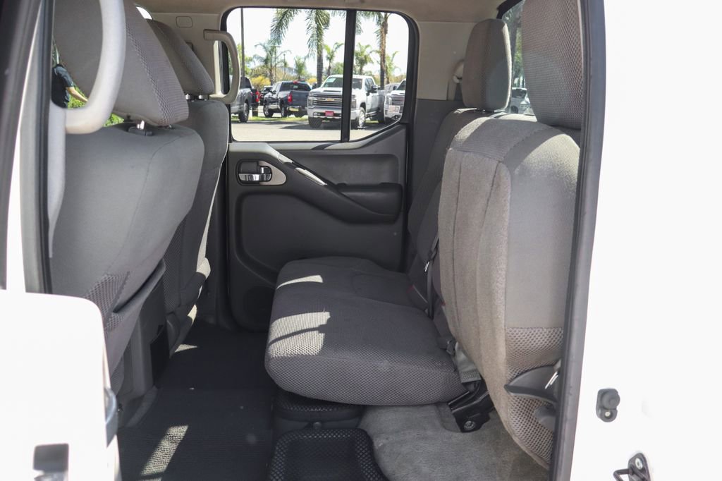 Used 2016 Nissan Frontier SV RWD image 35