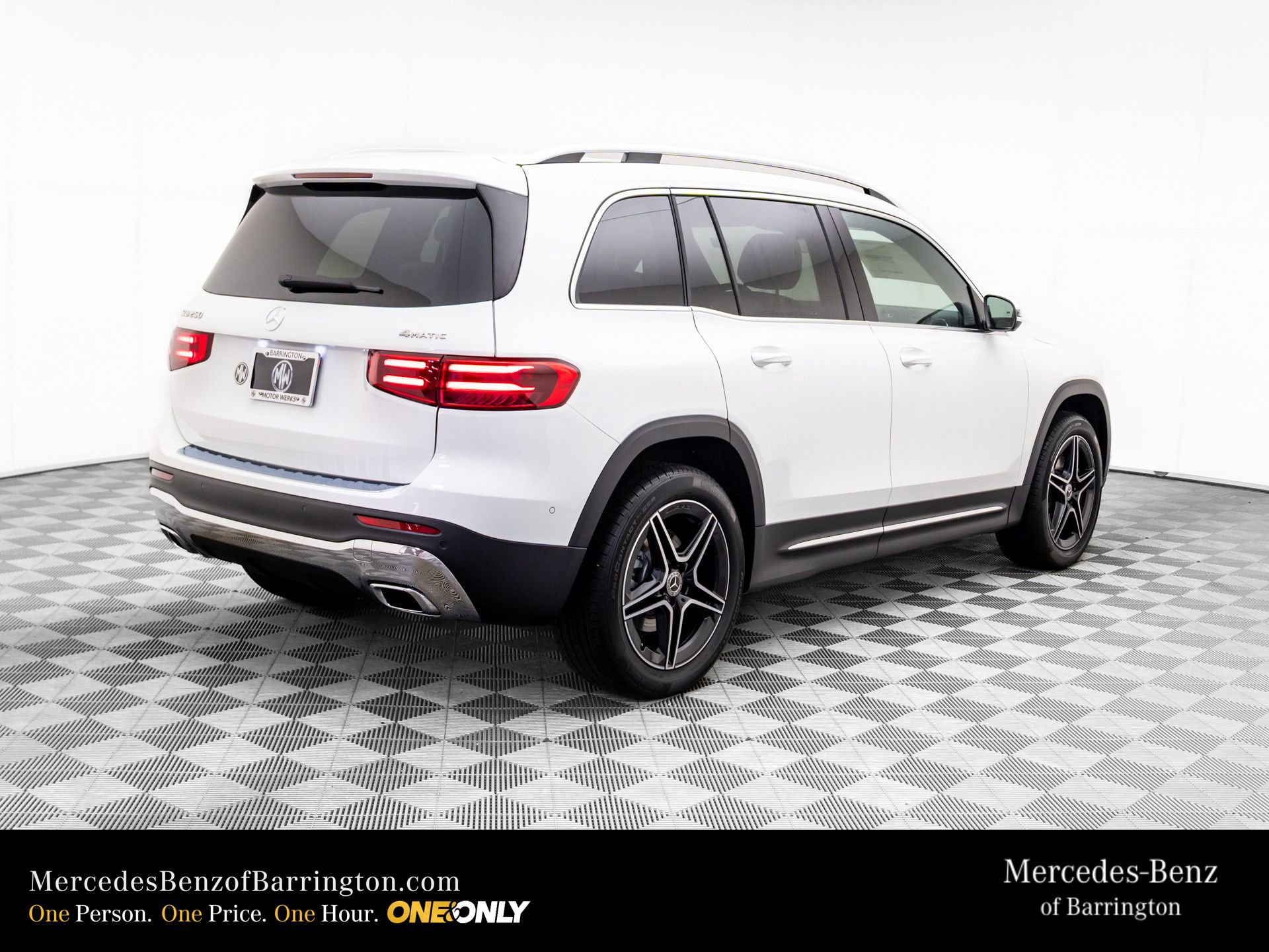 New 2026 Mercedes-Benz GLB 250 4MATIC image 6