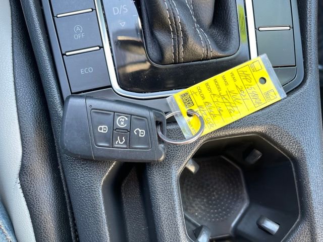 Used 2021 Volkswagen Jetta R-Line w/ R-Line Cold Weather Package image 27