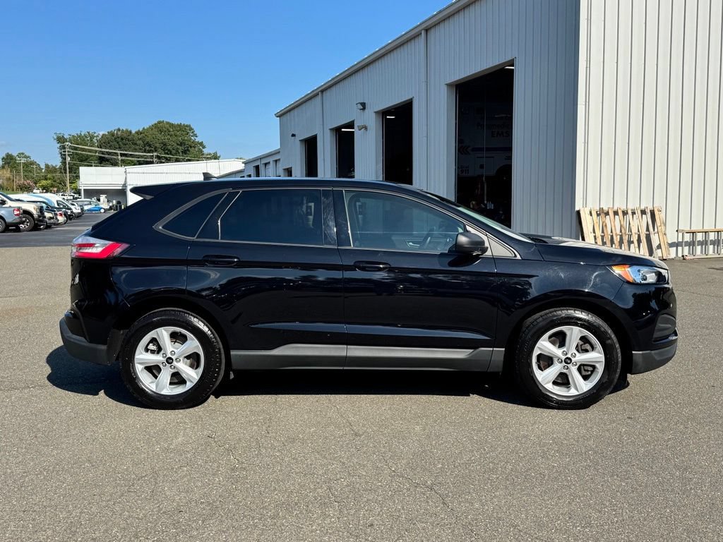 Used 2024 Ford Edge SE AWD/4WD image 6