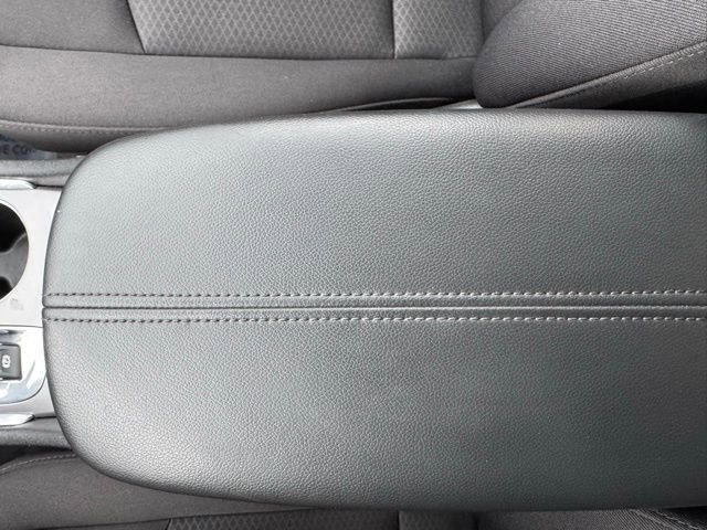 Used 2019 Chevrolet Malibu Hybrid image 18