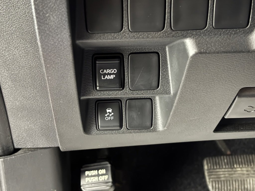 Used 2022 Nissan Frontier SV image 16