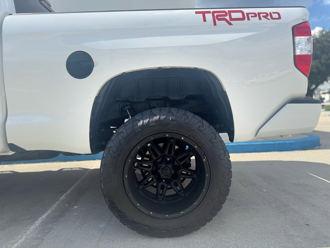 Used 2014 Toyota Tundra SR5 image 16