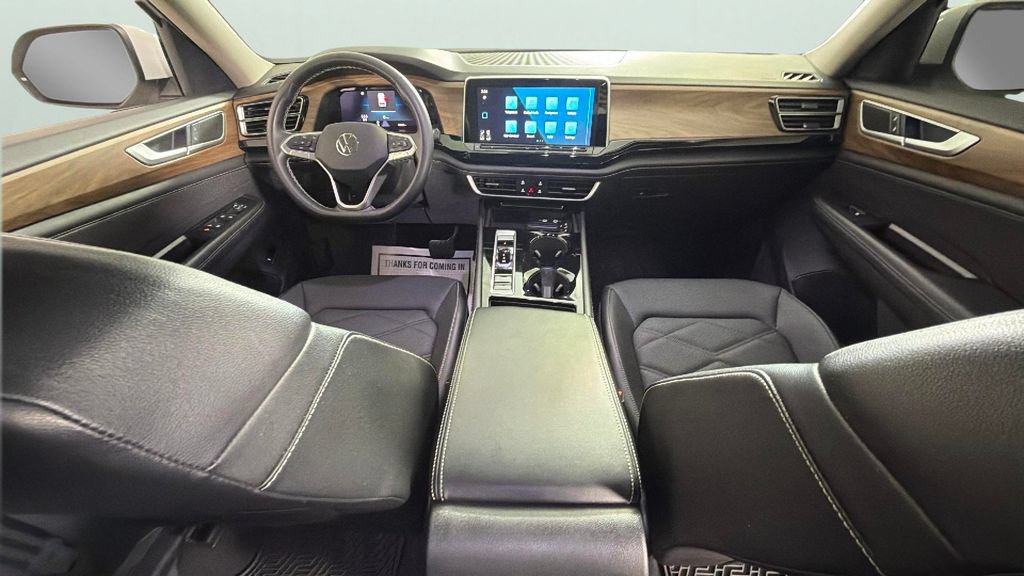 Used 2024 Volkswagen Atlas SE FWD image 32