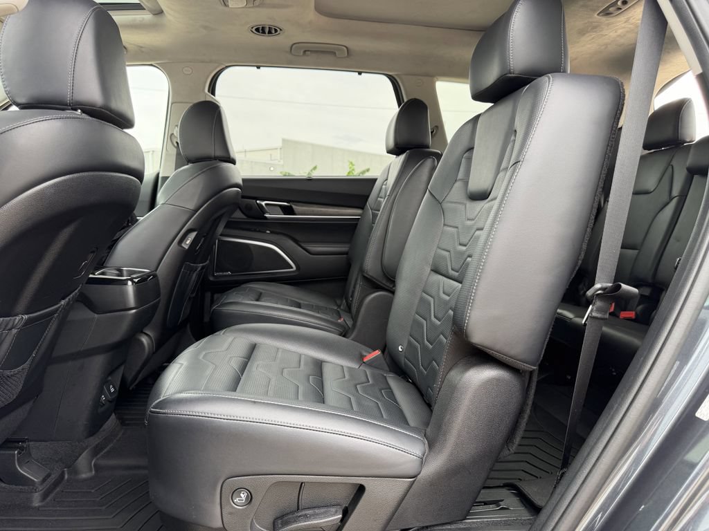 Used 2022 Kia Telluride SX w/ SX Prestige Package AWD/4WD image 29