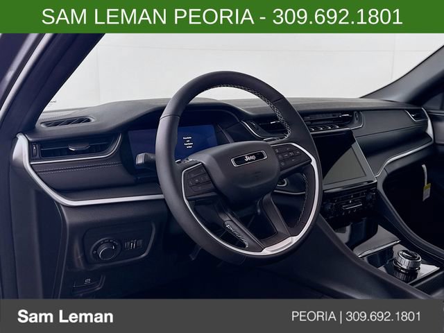 New 2025 Jeep Grand Cherokee Laredo image 9