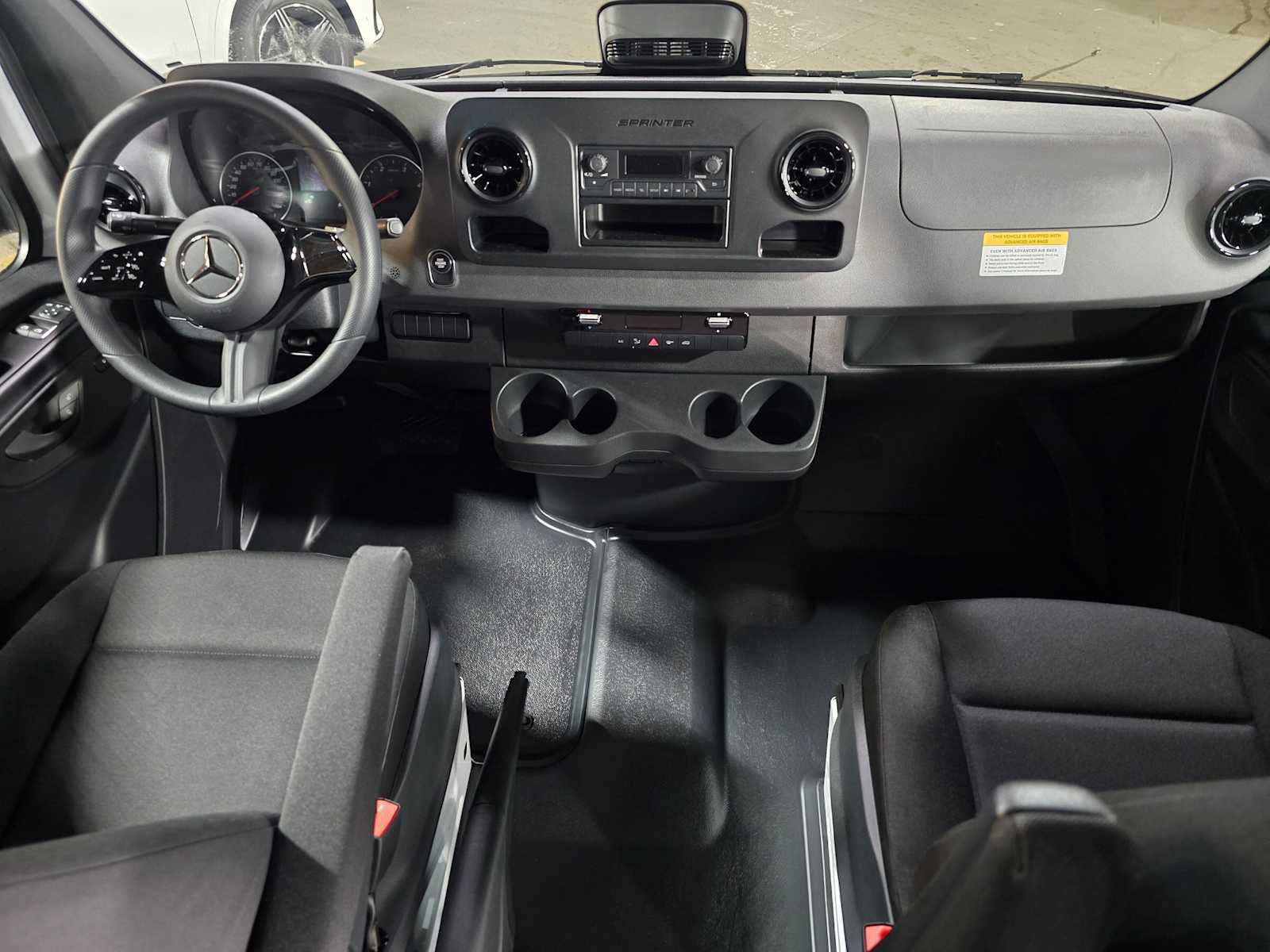 Used 2025 Mercedes-Benz Sprinter 2500 image 15