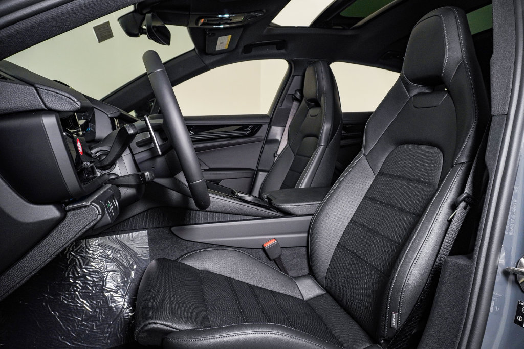 New 2026 Porsche Panamera 4 E-Hybrid AWD/4WD image 5