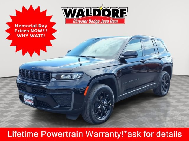 New 2026 Jeep Grand Cherokee Altitude AWD/4WD image 4