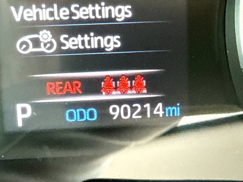 Used 2020 Toyota RAV4 LE FWD image 39