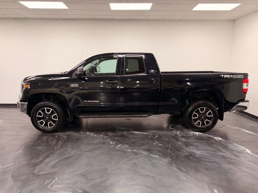 Used 2019 Toyota Tundra SR5 AWD/4WD image 2