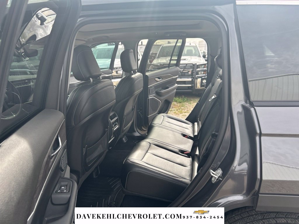 Used 2024 Jeep Grand Cherokee Limited w/ Trailer Tow Package AWD/4WD image 20
