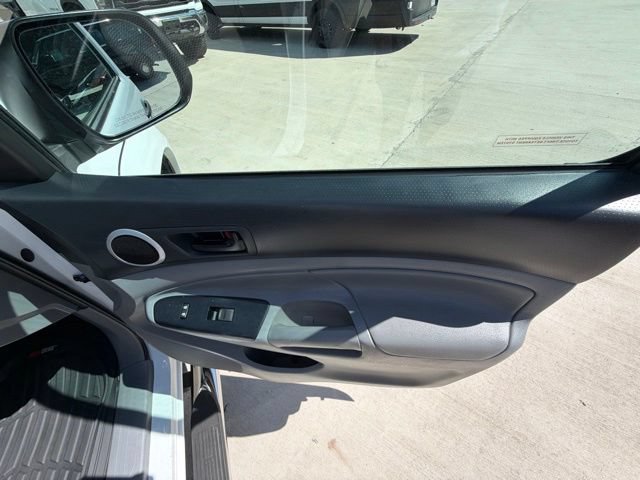 Used 2015 Toyota Tacoma PreRunner w/ SR5 Package RWD image 94