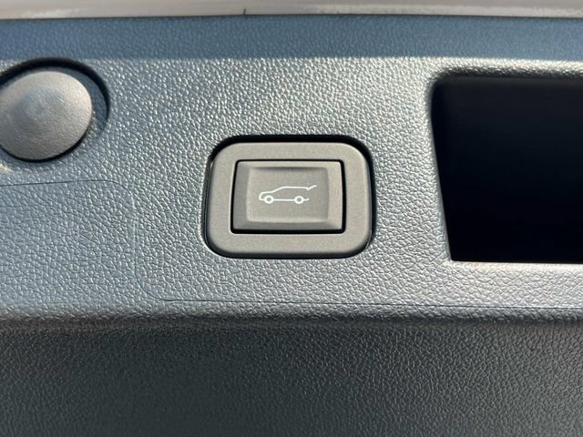New 2026 GMC Terrain Denali w/ LPO, Floor Liner Package AWD/4WD image 7