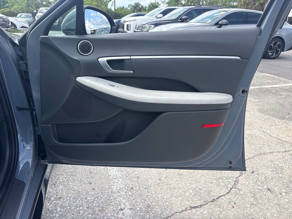 Used 2025 Hyundai Sonata SEL FWD image 18