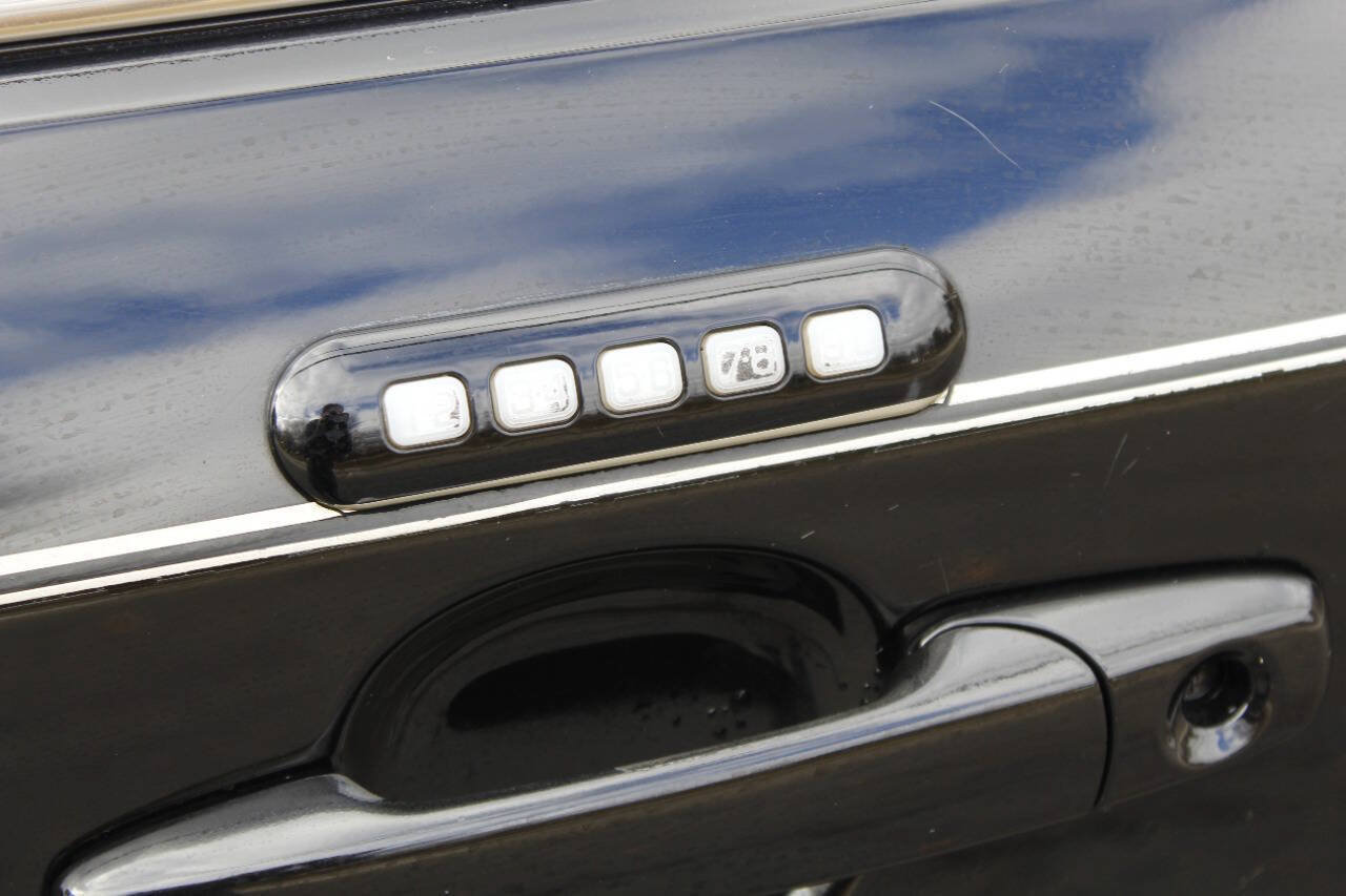Used 2008 Lincoln MKX AWD image 19