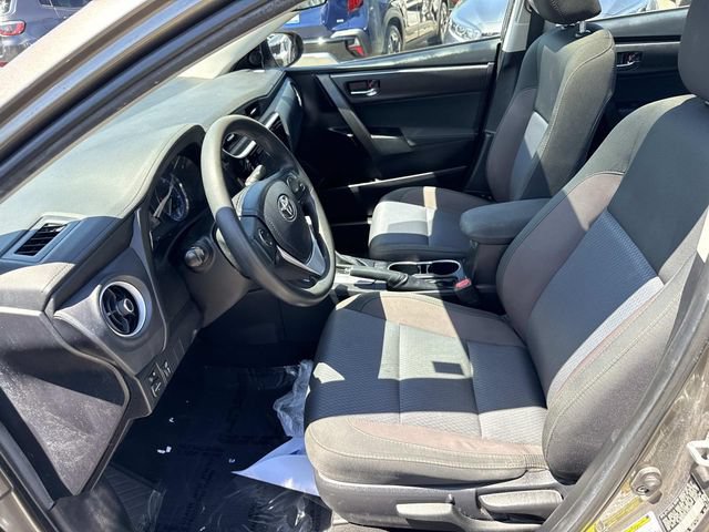 Used 2018 Toyota Corolla LE w/ LE Premium Package w/Moonroof FWD image 14