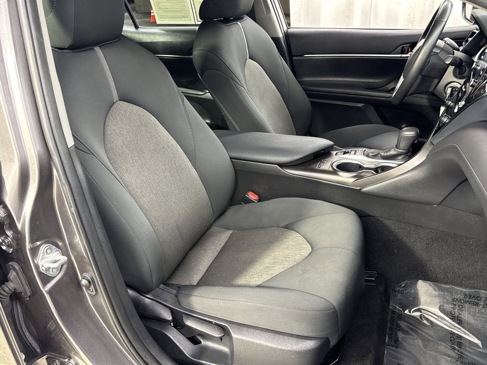 Used 2024 Toyota Camry LE image 31