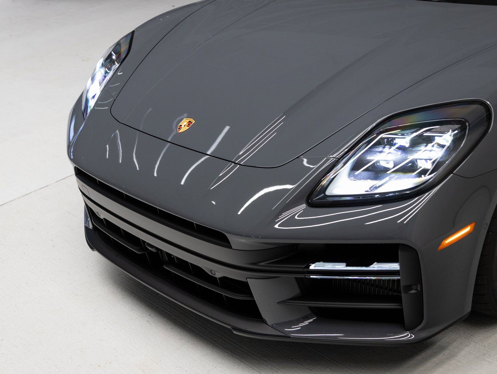 Certified 2026 Porsche Panamera RWD image 32