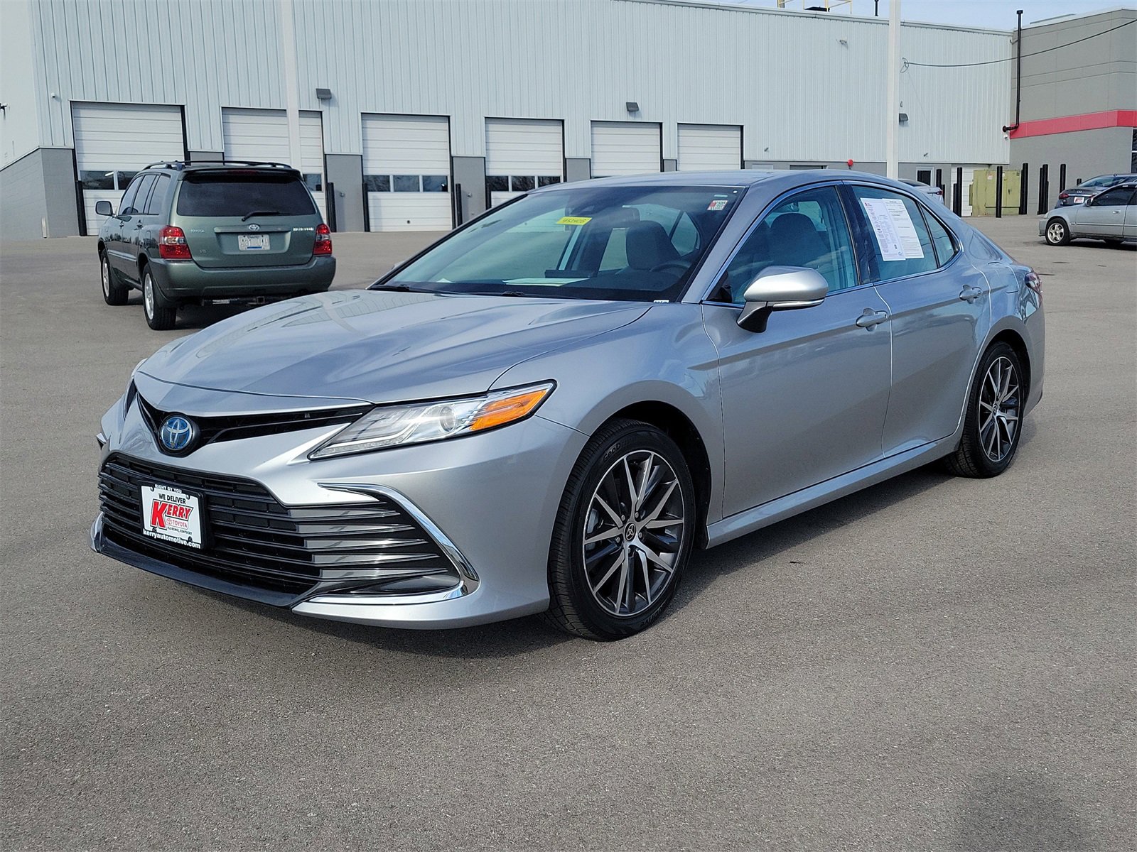 Certified 2022 Toyota Camry XLE image 2