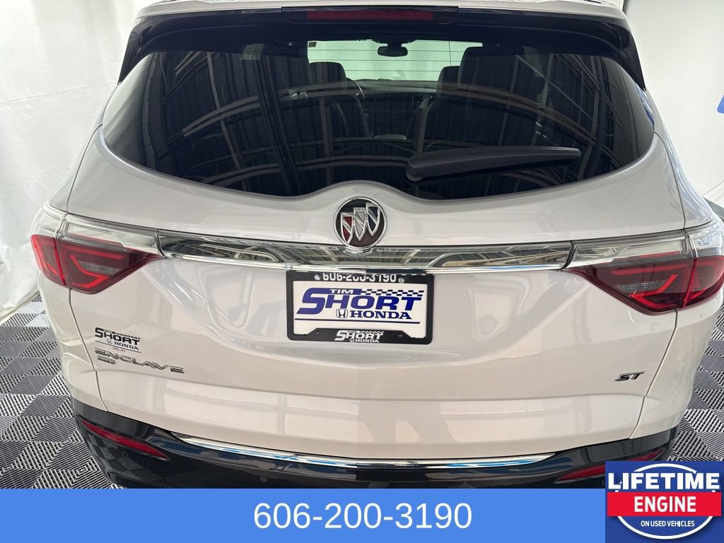 Used 2023 Buick Enclave Essence w/ Experience Buick Package image 7