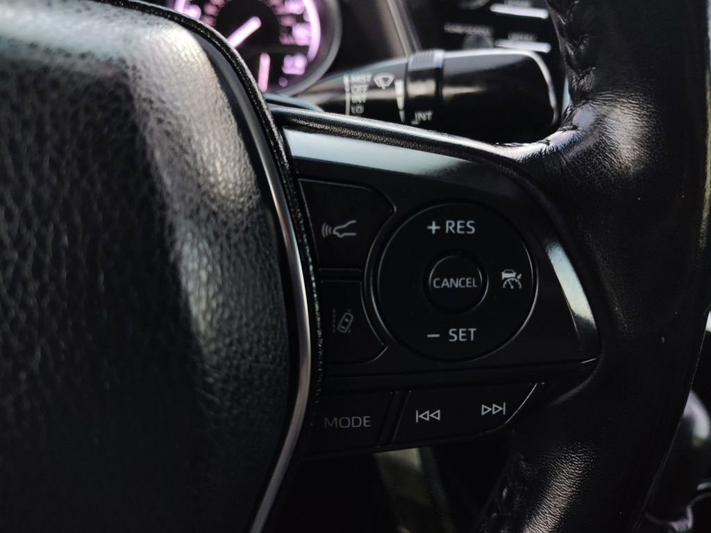 Used 2019 Toyota Camry SE image 23