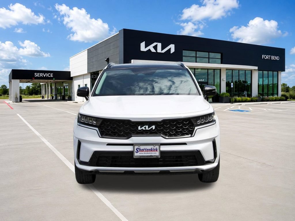 Used 2023 Kia Sorento S w/ Panoramic Sunroof Package FWD image 2