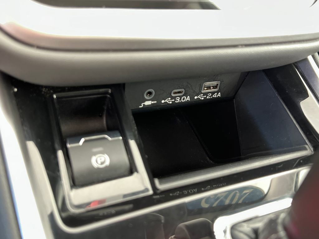 Certified 2025 Subaru Outback Onyx Edition AWD/4WD image 31