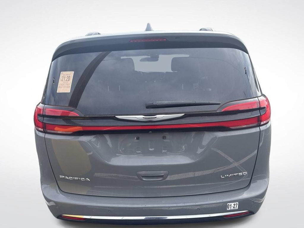 Used 2022 Chrysler Pacifica Limited FWD image 7