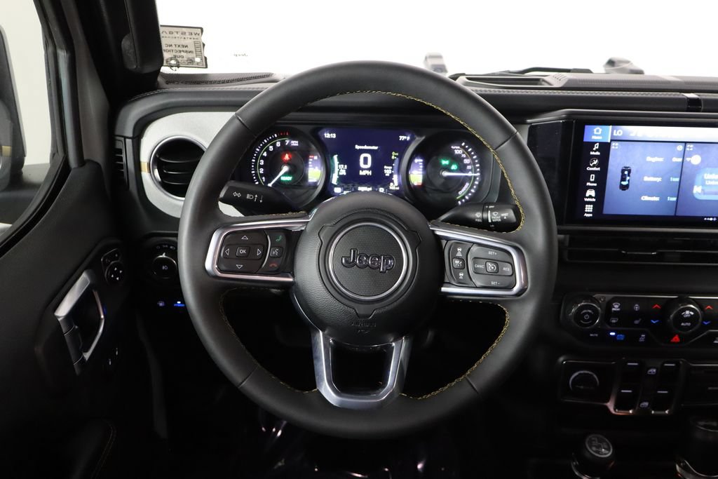 Used 2024 Jeep Wrangler Unlimited Sahara AWD/4WD image 7
