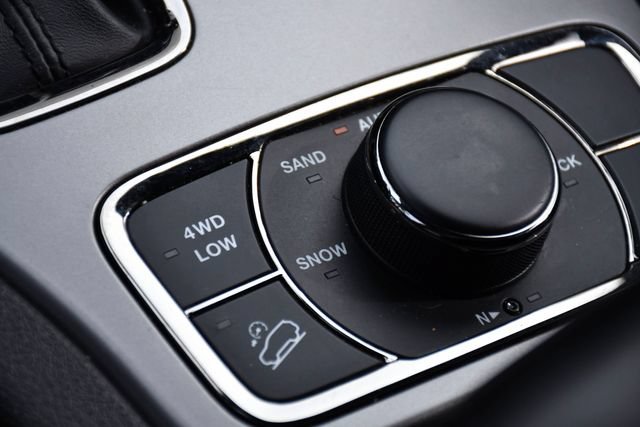 Used 2020 Jeep Grand Cherokee Limited X AWD/4WD image 13