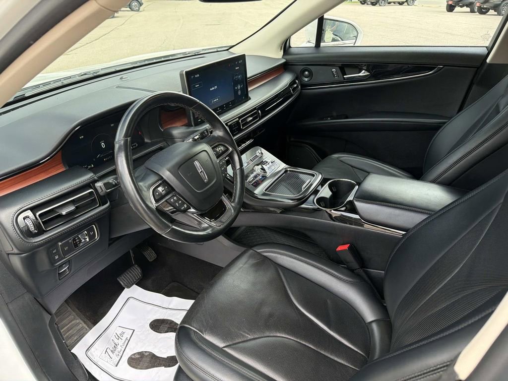 Used 2022 Lincoln Nautilus Reserve image 22