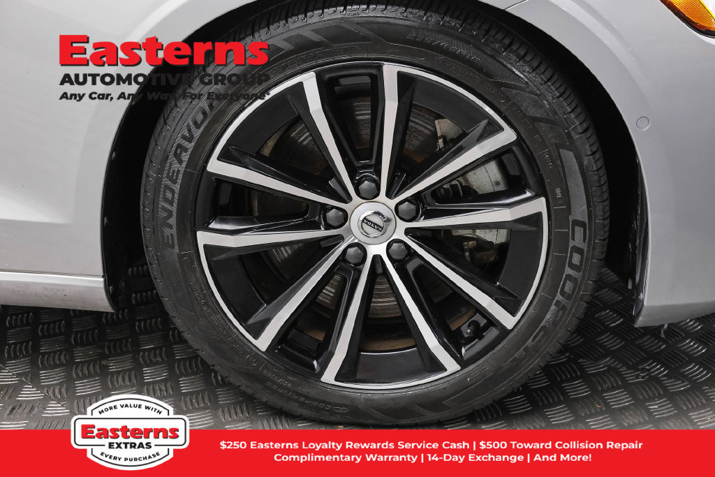 Used 2023 Volvo S60 T8 Plus AWD/4WD image 32