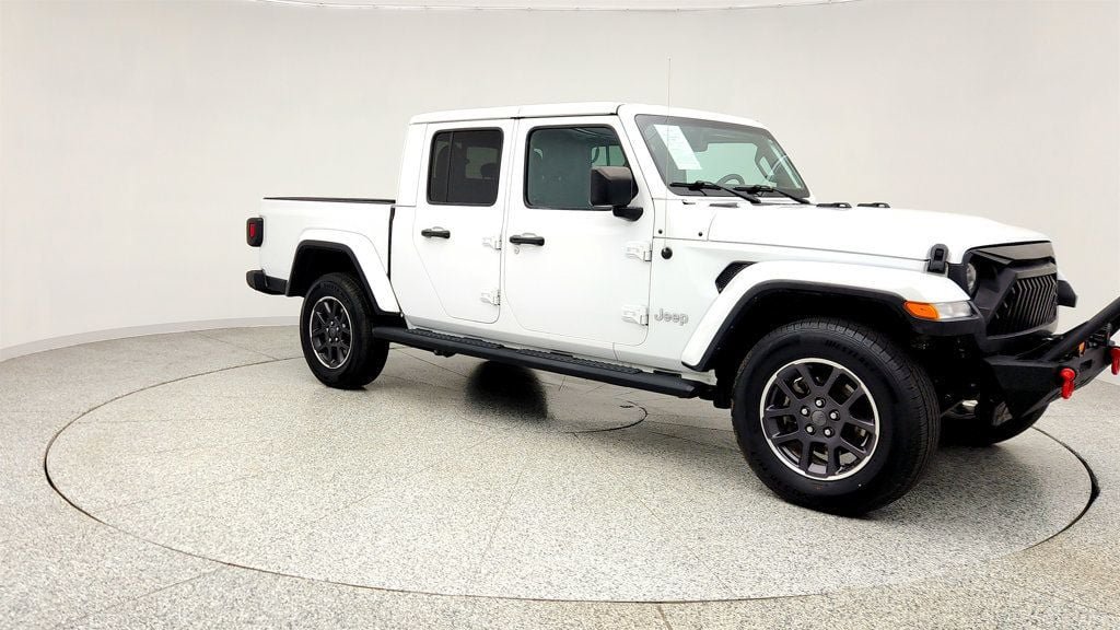 Used 2023 Jeep Gladiator Overland AWD/4WD image 3