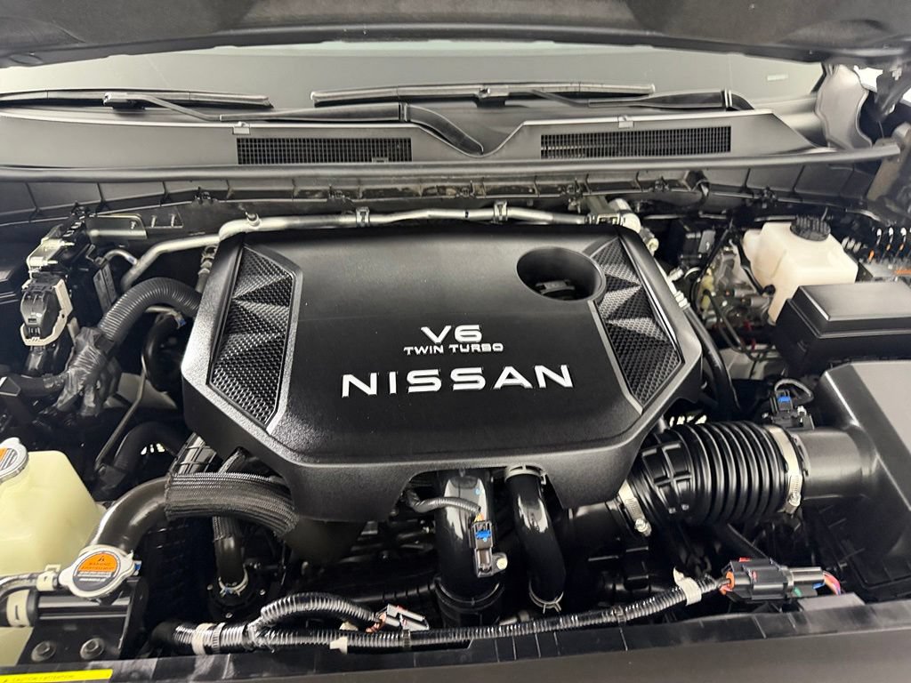 Used 2026 Nissan Armada PRO-4X w/ Captain's Chari Seat Package AWD/4WD image 27