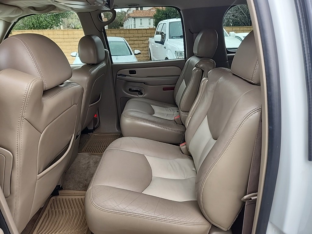 Used 2005 GMC Yukon XL Denali image 11