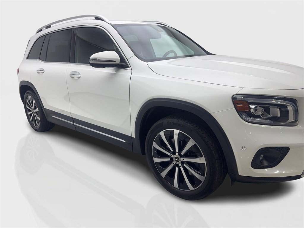 Used 2022 Mercedes-Benz GLB 250 w/ Premium Package Lite image 12