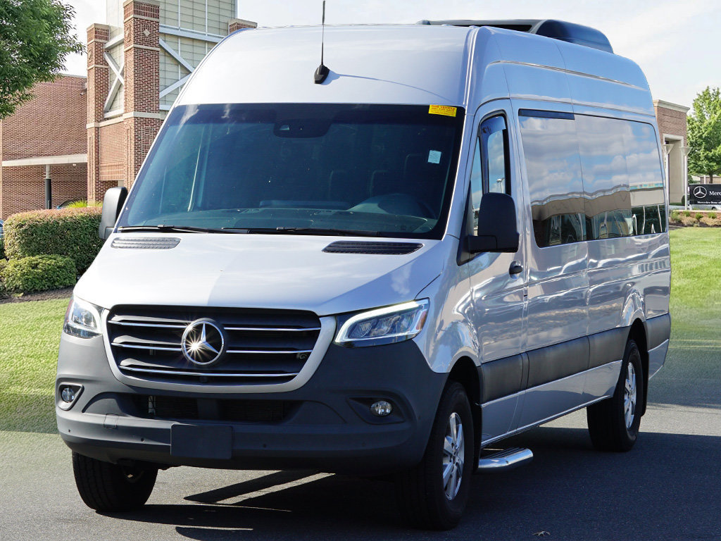 Used 2023 Mercedes-Benz Sprinter 2500 image 4