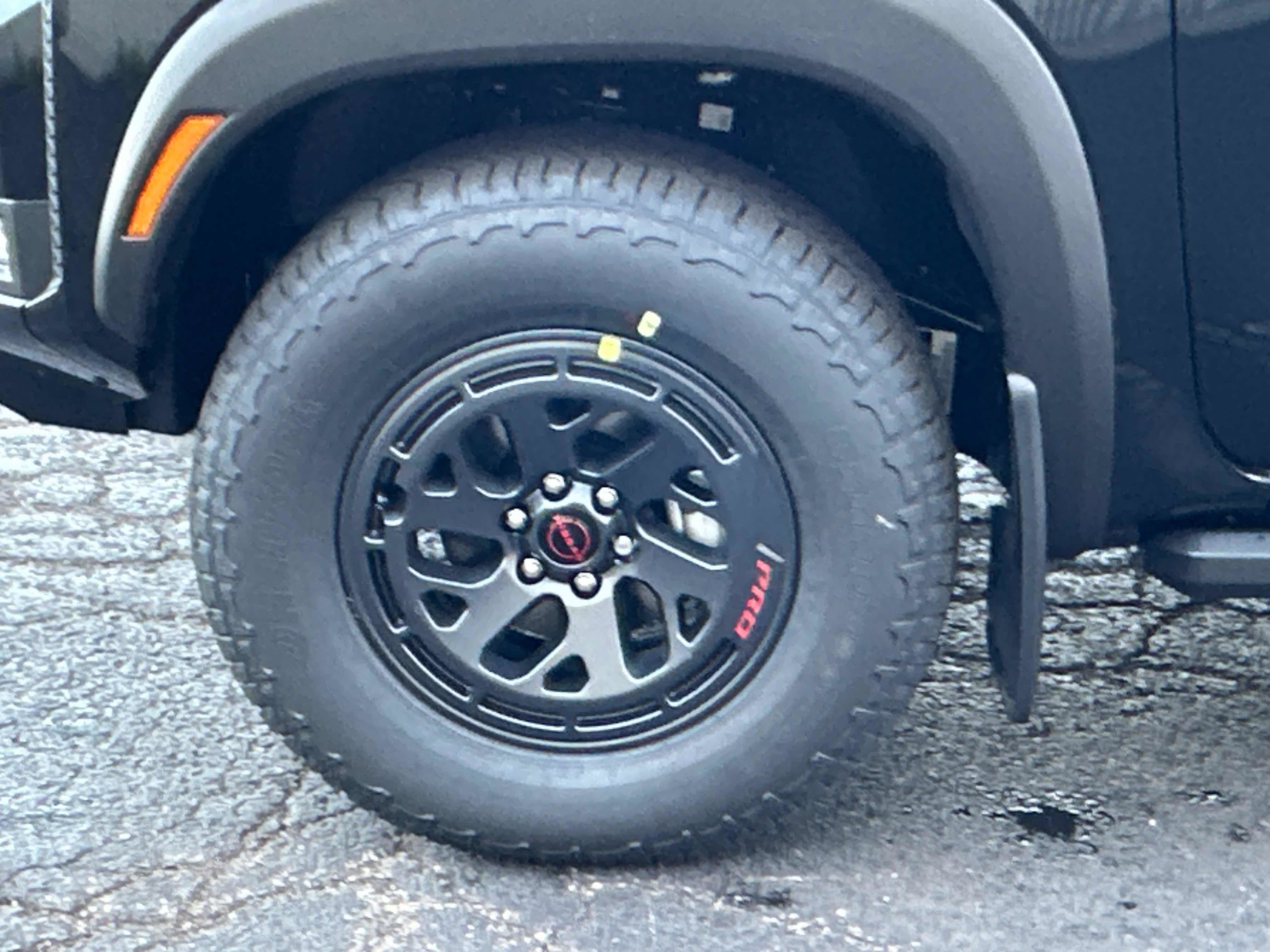New 2026 Nissan Frontier PRO-4X w/ Pro-4x Convenience Package image 11