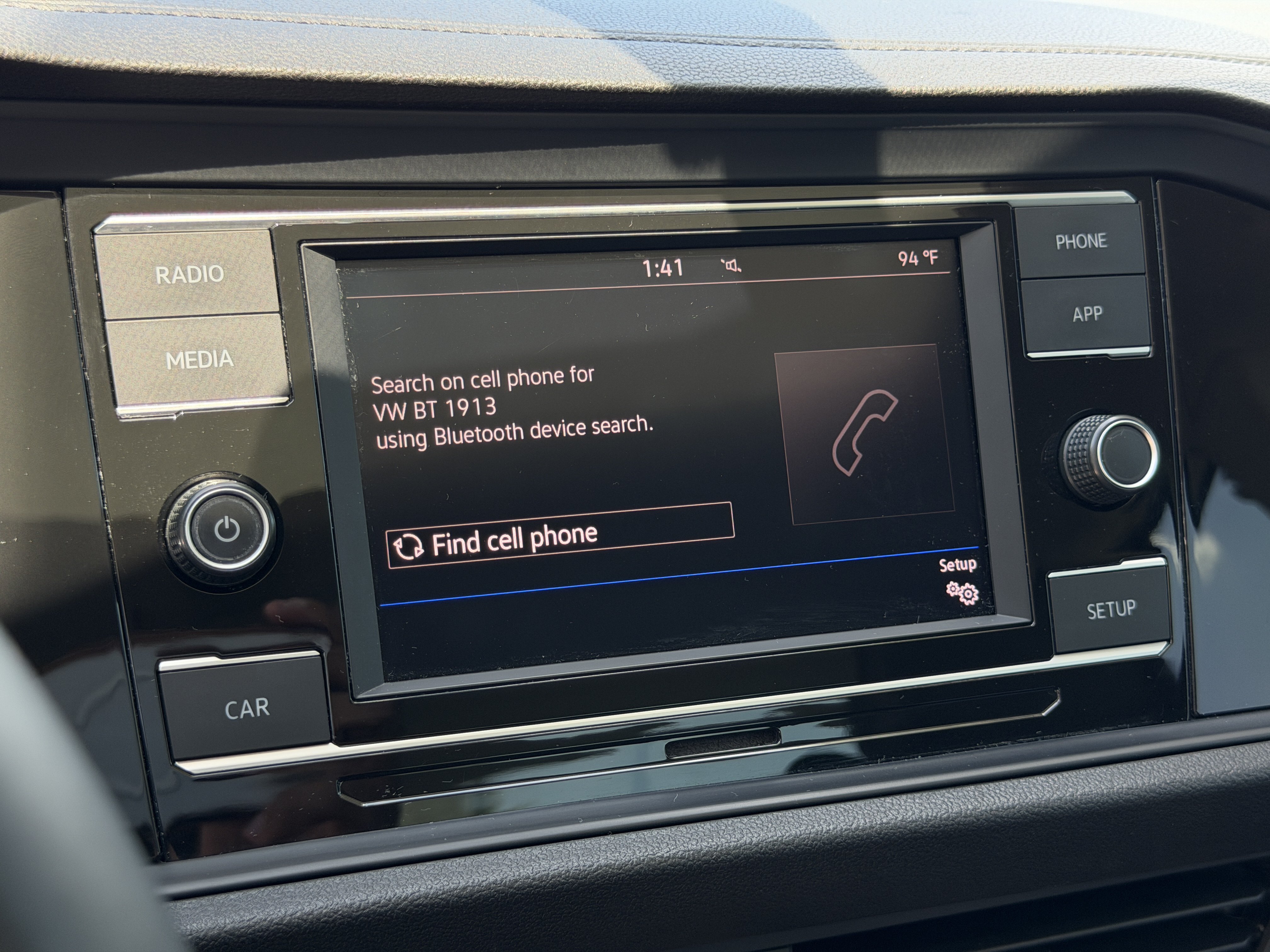 Used 2019 Volkswagen Jetta SE w/ Cold Weather Package FWD image 24