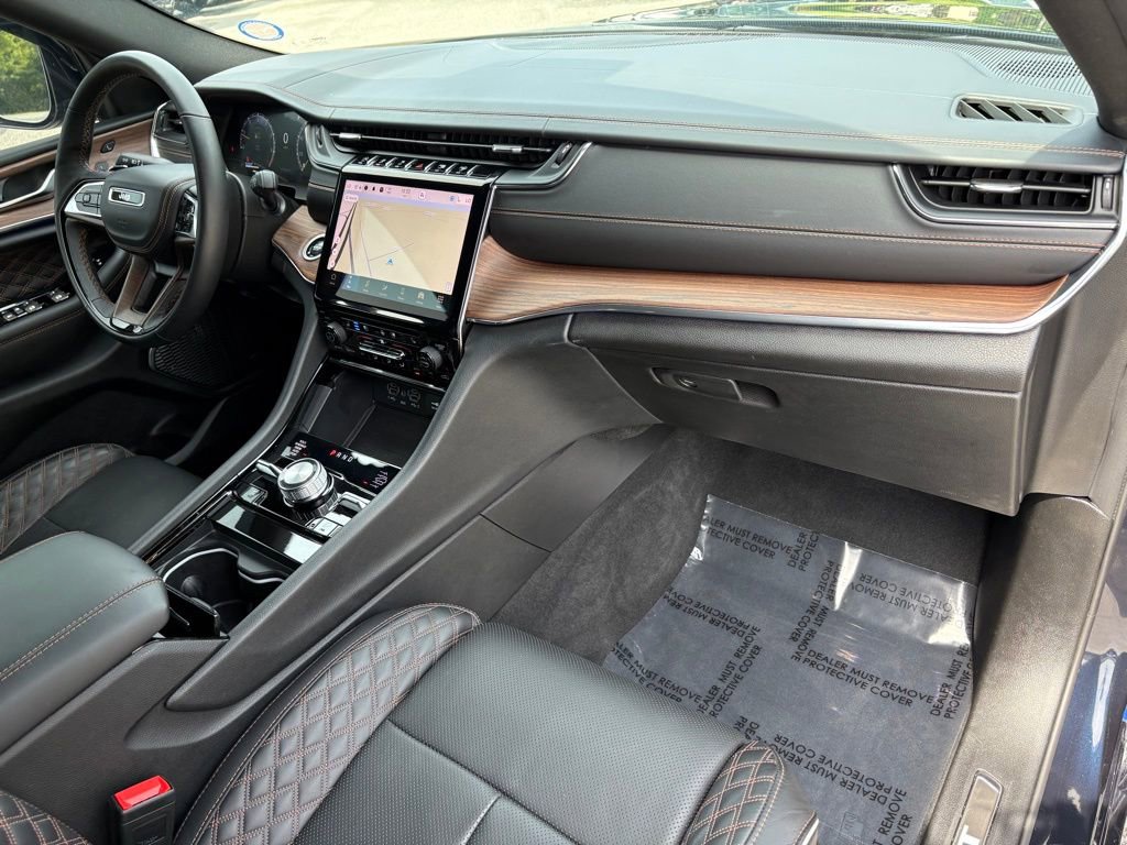 Used 2024 Jeep Grand Cherokee L Summit w/ Rear Seat Video Group I image 31