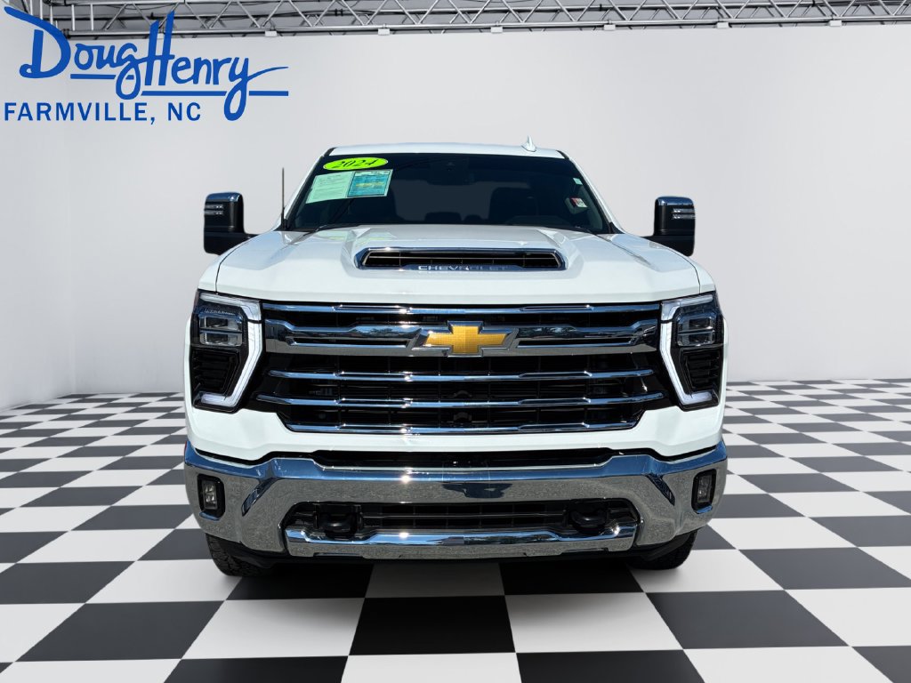 Used 2024 Chevrolet Silverado 2500 LTZ w/ LTZ Convenience Package AWD/4WD image 8